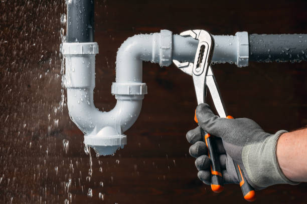 Professional Leak Detection technician working in Temple Hills, MD
